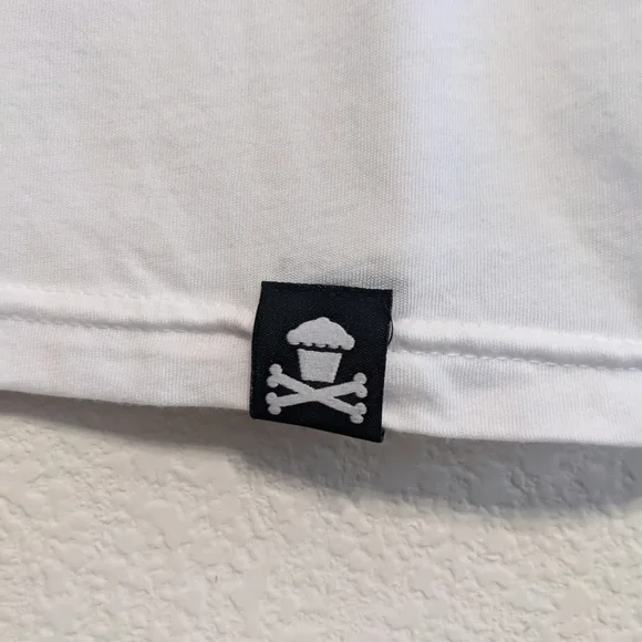 Johnny Cupcakes t-shirt Size XLarge excellent pre-owned condition. - Picture 3 of 6